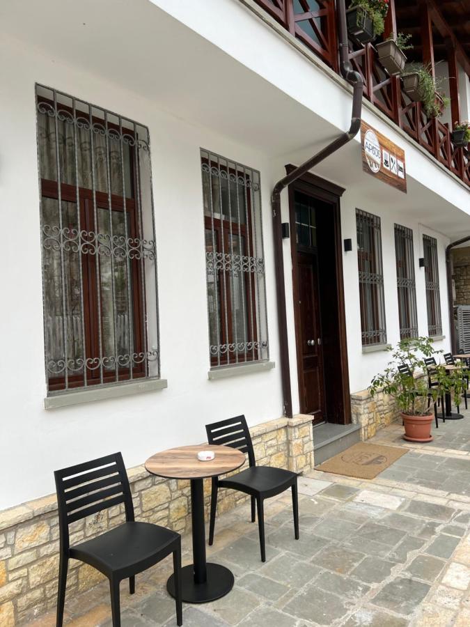 Bujtina Apsus Hotel Berat Bagian luar foto