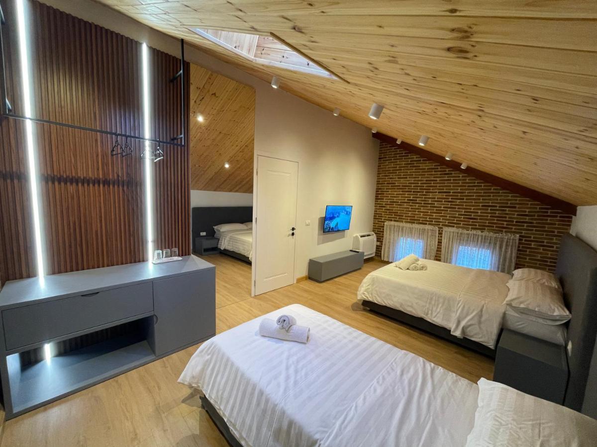 Bujtina Apsus Hotel Berat Bagian luar foto