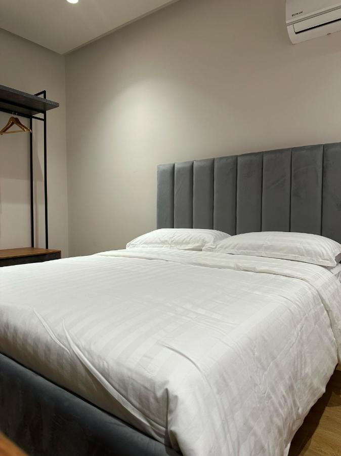 Bujtina Apsus Hotel Berat Bagian luar foto
