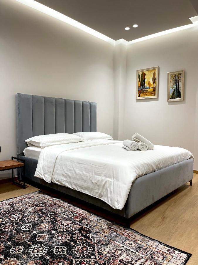 Bujtina Apsus Hotel Berat Bagian luar foto