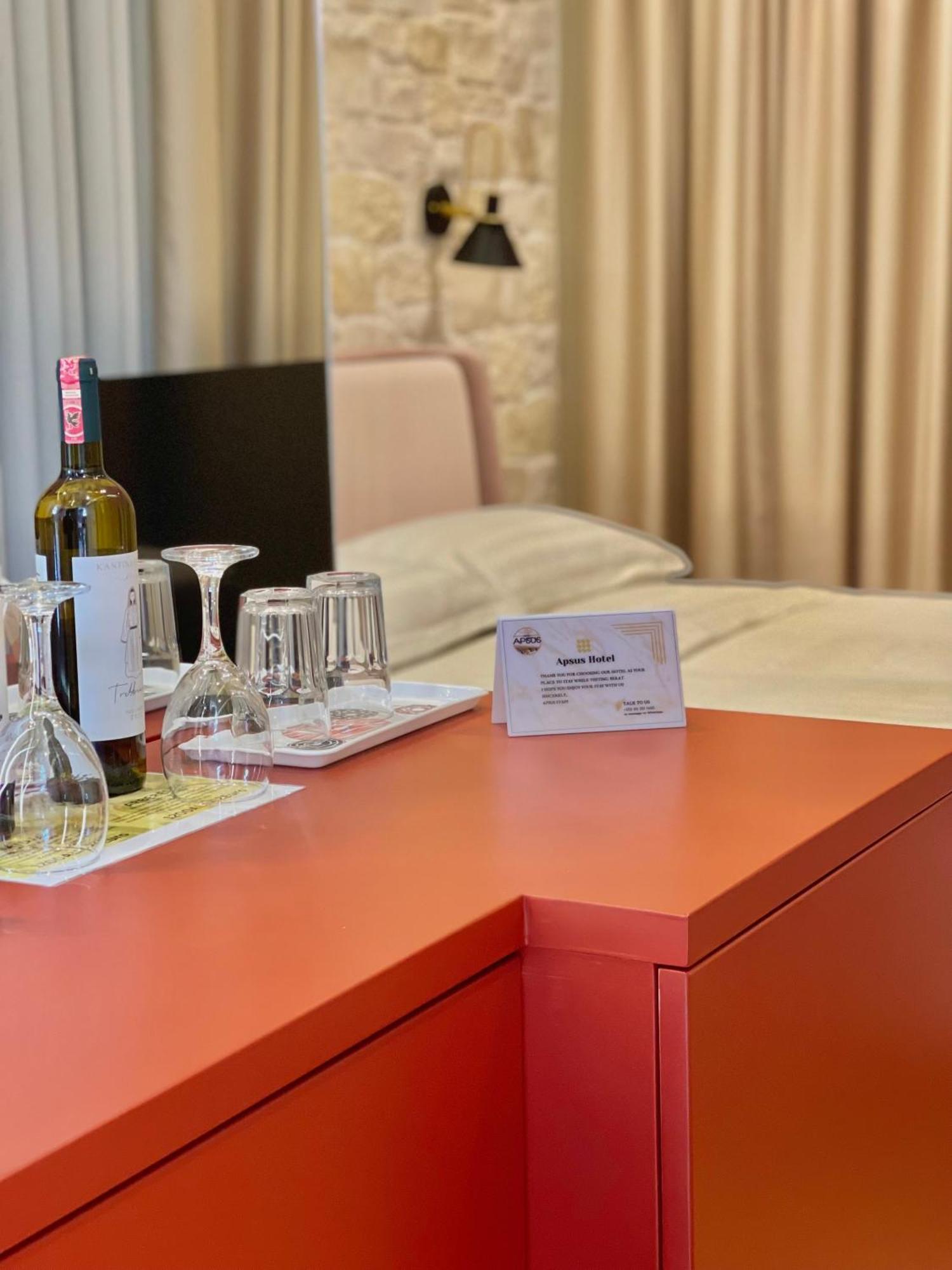 Bujtina Apsus Hotel Berat Bagian luar foto